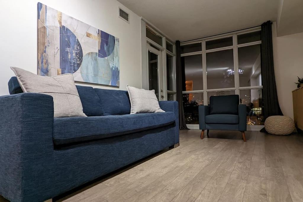 Lovely 2 Bed Condo In Downtown Toronto Exterior foto
